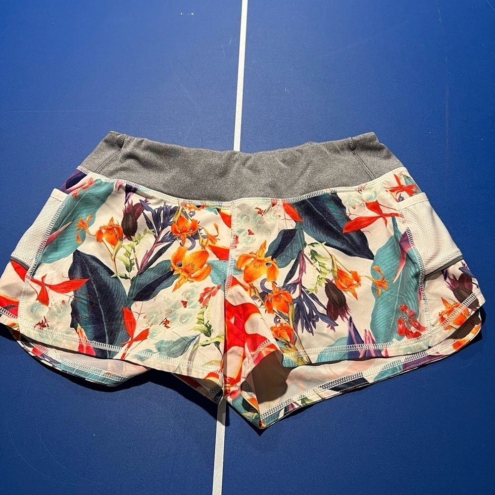 Athleta Ready Set Go Shorts Tropical Floral Colorful Running Shorts Size Small